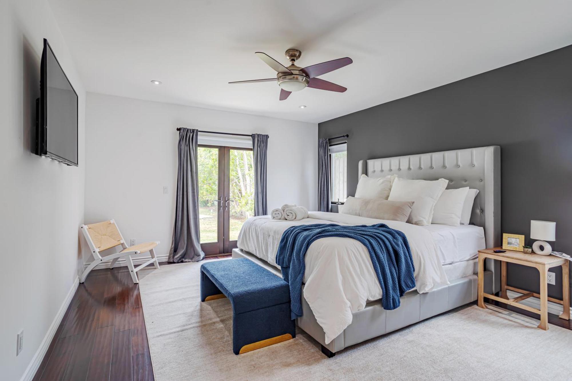 Hébergement de vacances Exquisite Oasis Near Universal With Large Pool Los Angeles